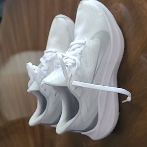Nike air zoom shoes